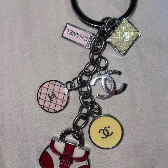 Chanel Beauty Keychain or Handbag Charm! Multi charm! EUC - Picture 5 of 8